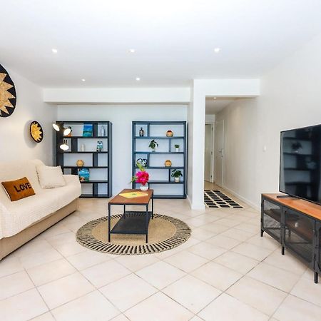 Watalibi - Beachfront Apartment Grand-Case Bagian luar foto