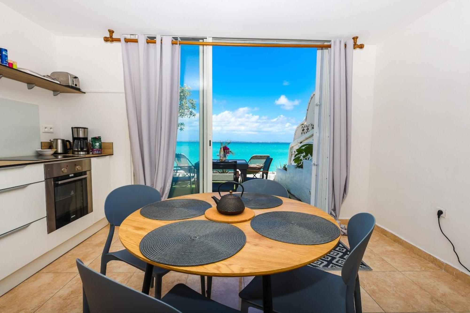 Watalibi - Beachfront Apartment Grand-Case Bagian luar foto