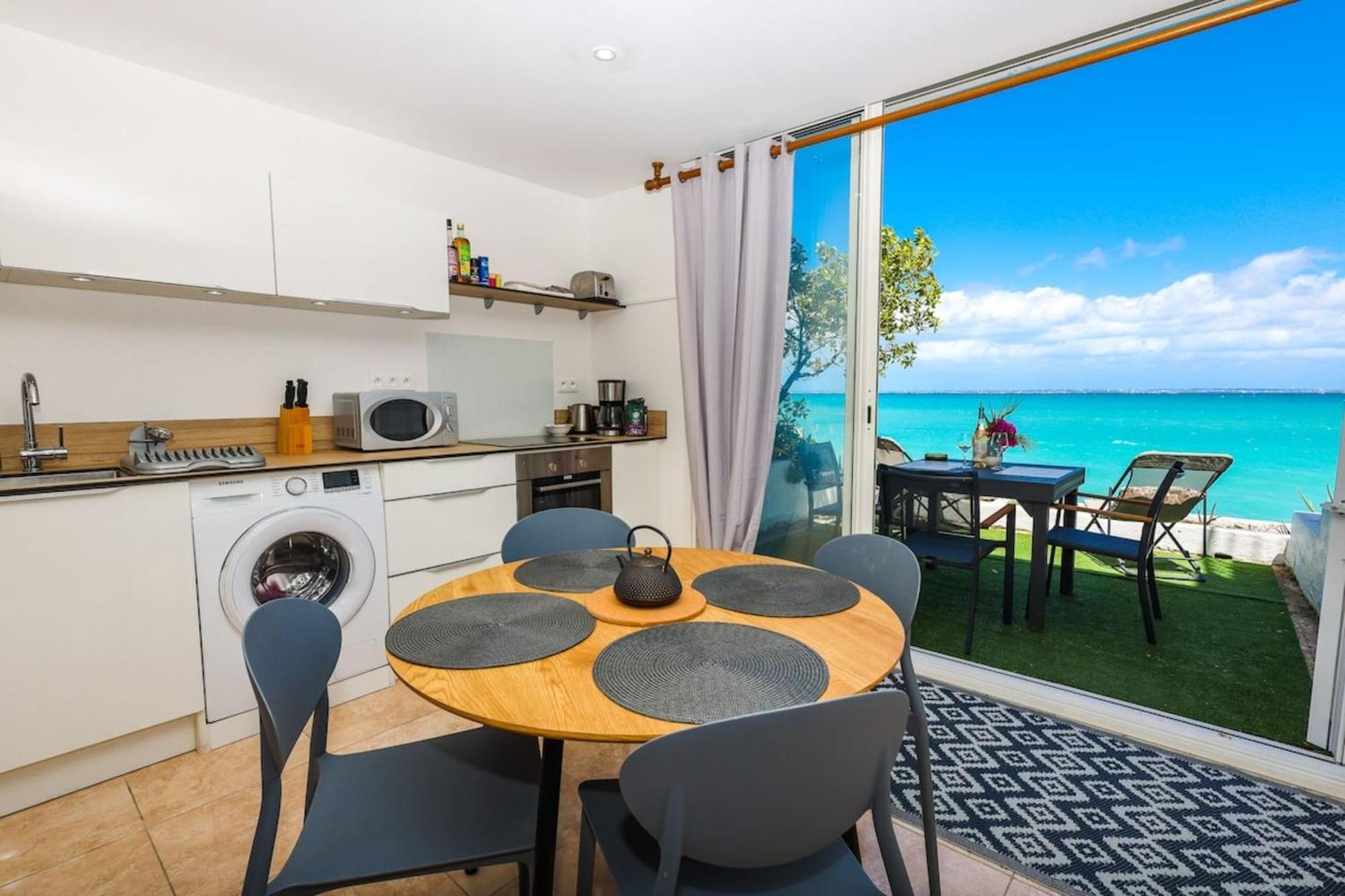 Watalibi - Beachfront Apartment Grand-Case Bagian luar foto