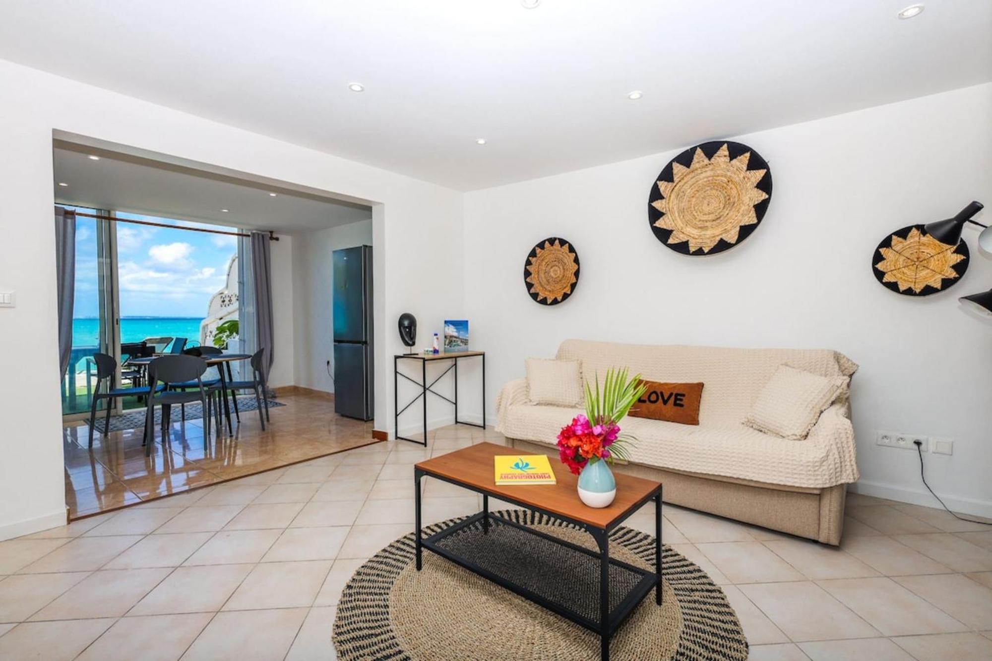 Watalibi - Beachfront Apartment Grand-Case Bagian luar foto