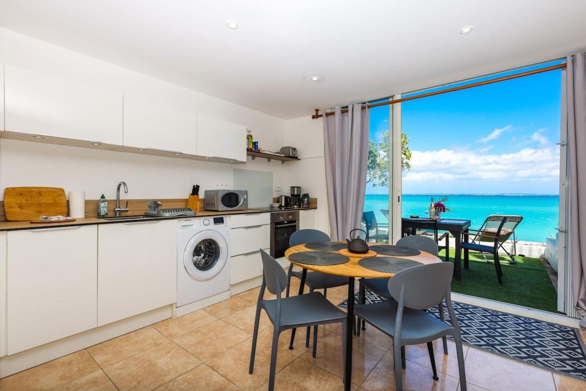 Watalibi - Beachfront Apartment Grand-Case Bagian luar foto