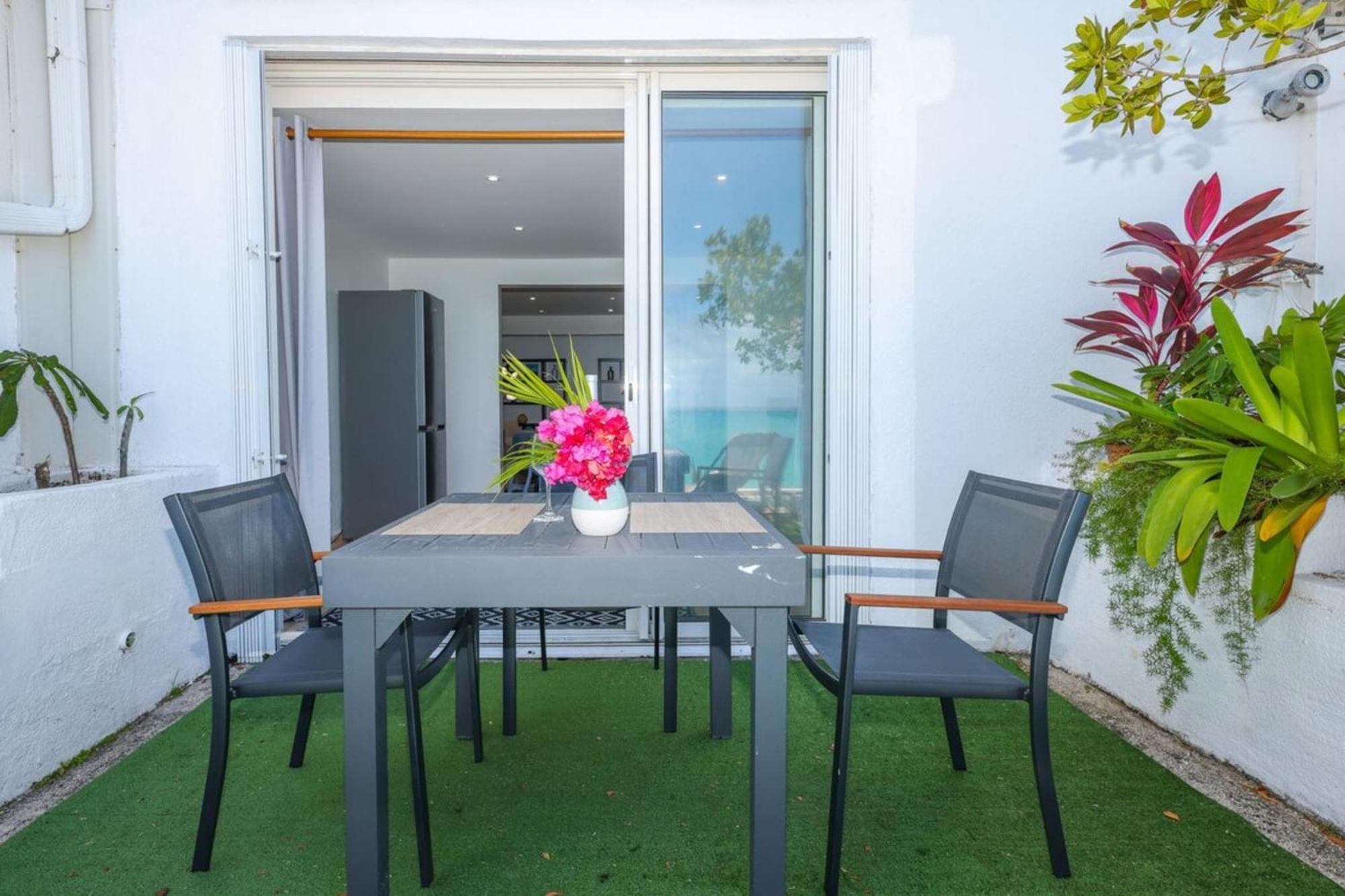 Watalibi - Beachfront Apartment Grand-Case Bagian luar foto